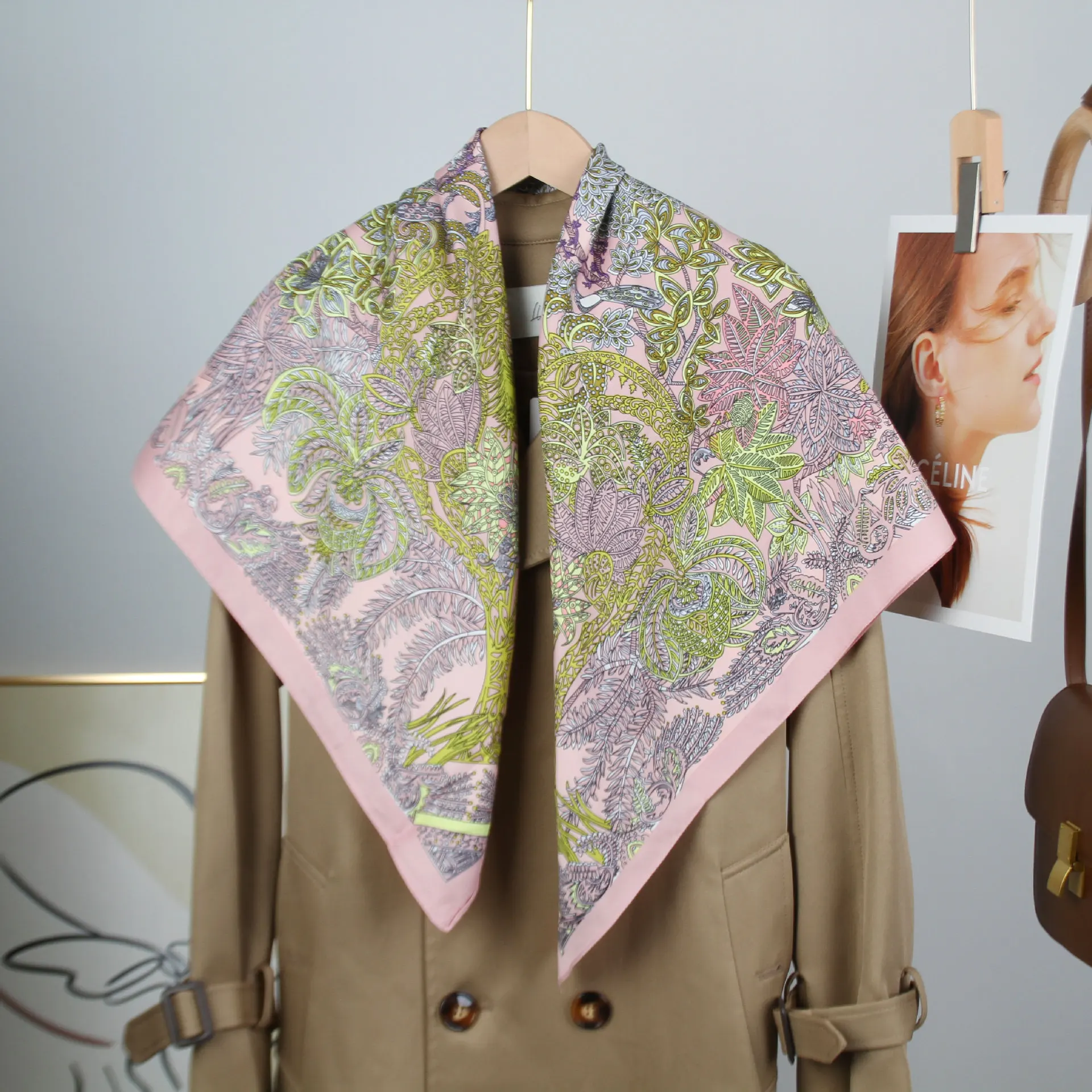 New Design Trendy Luxury Wrap Scarf, Twill Fabric Flower Print 90cm Square Scarf, High-End Silk Scarf for Women Shawl