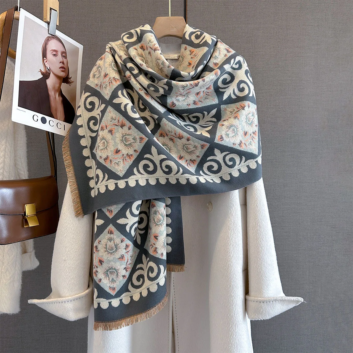New Fashion Winter Duplex Printing Cashmere Scarf Women High Quality Thicken Wrap Shawl Ladies Pashmina Jacquard Scarves Luxury