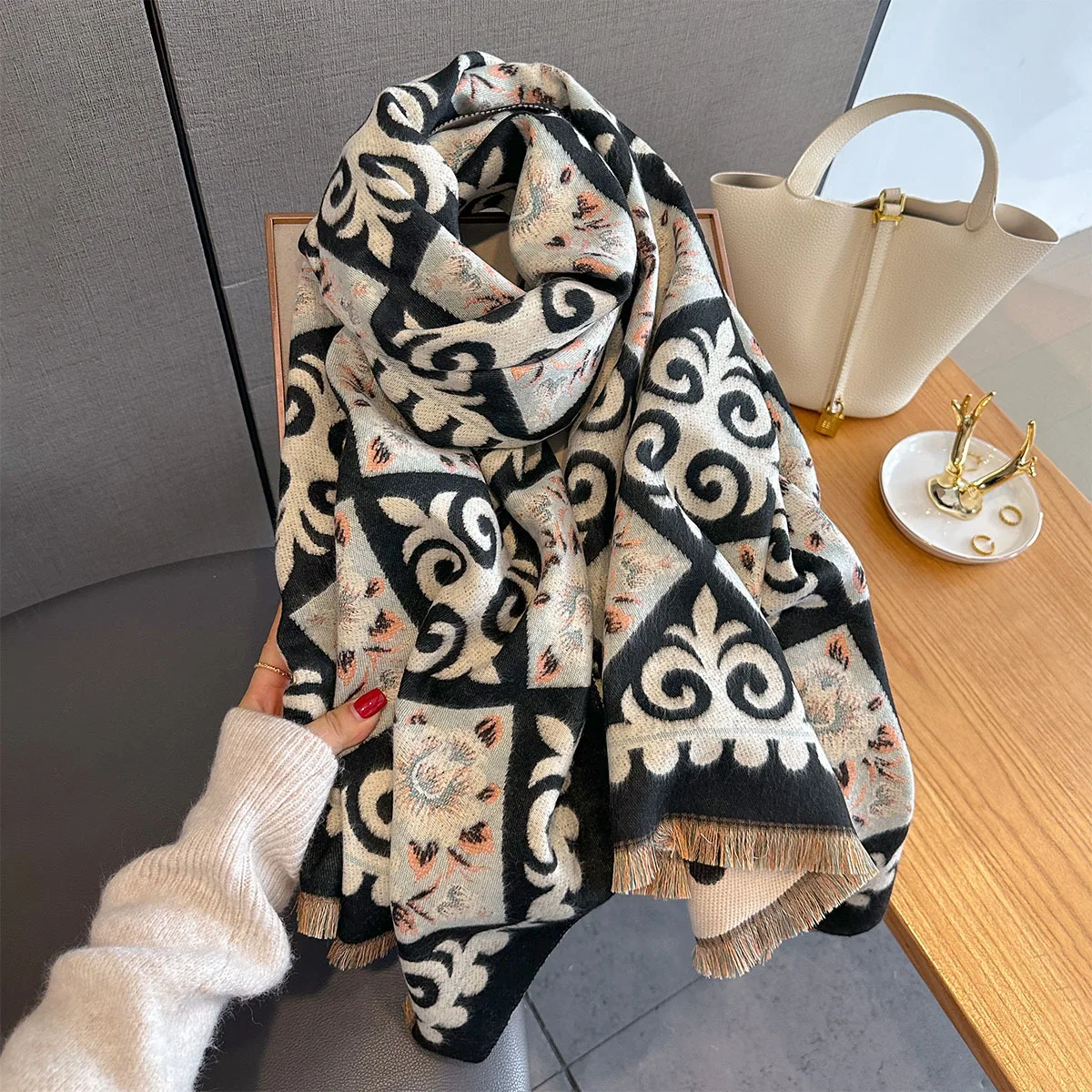 New Fashion Winter Duplex Printing Cashmere Scarf Women High Quality Thicken Wrap Shawl Ladies Pashmina Jacquard Scarves Luxury