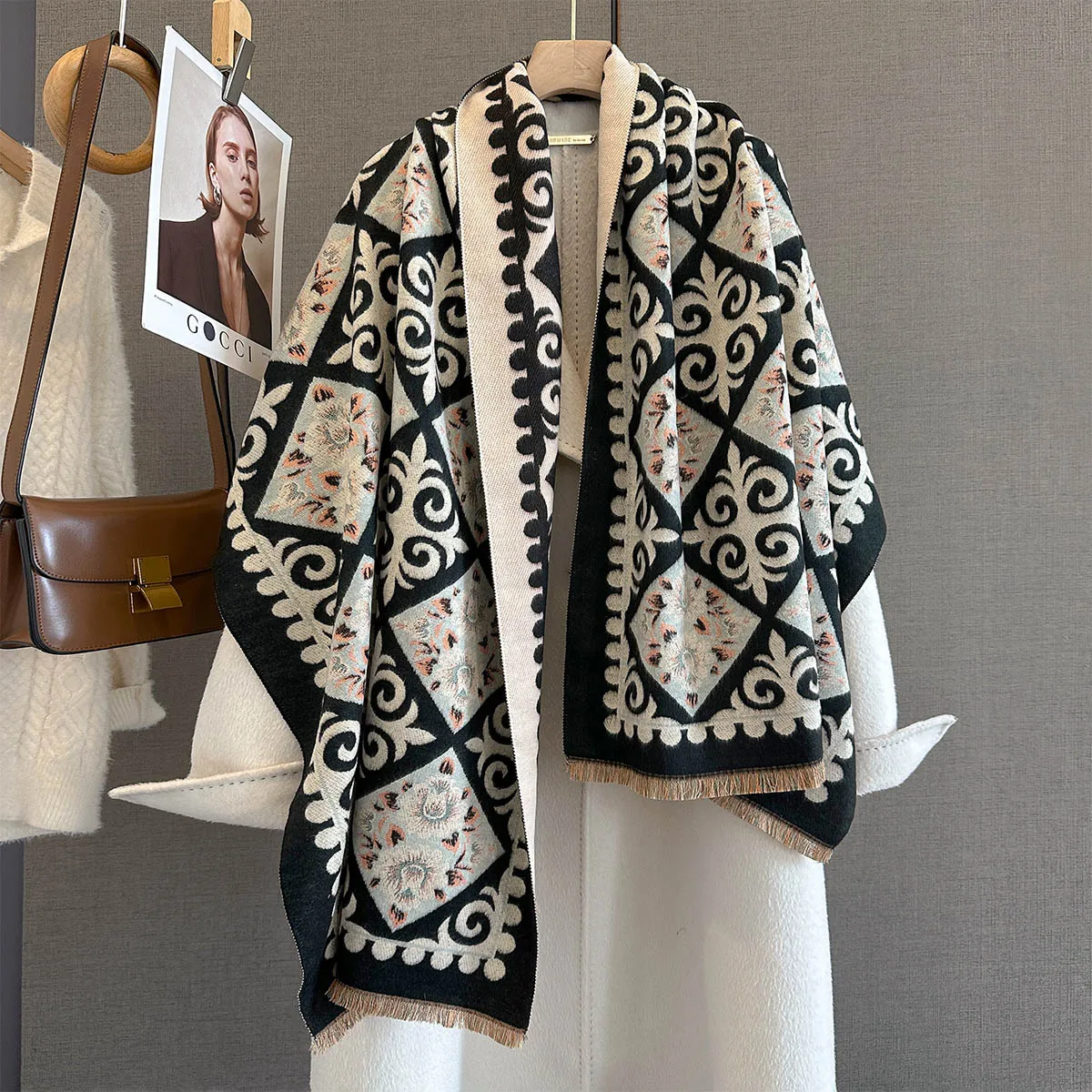 New Fashion Winter Duplex Printing Cashmere Scarf Women High Quality Thicken Wrap Shawl Ladies Pashmina Jacquard Scarves Luxury