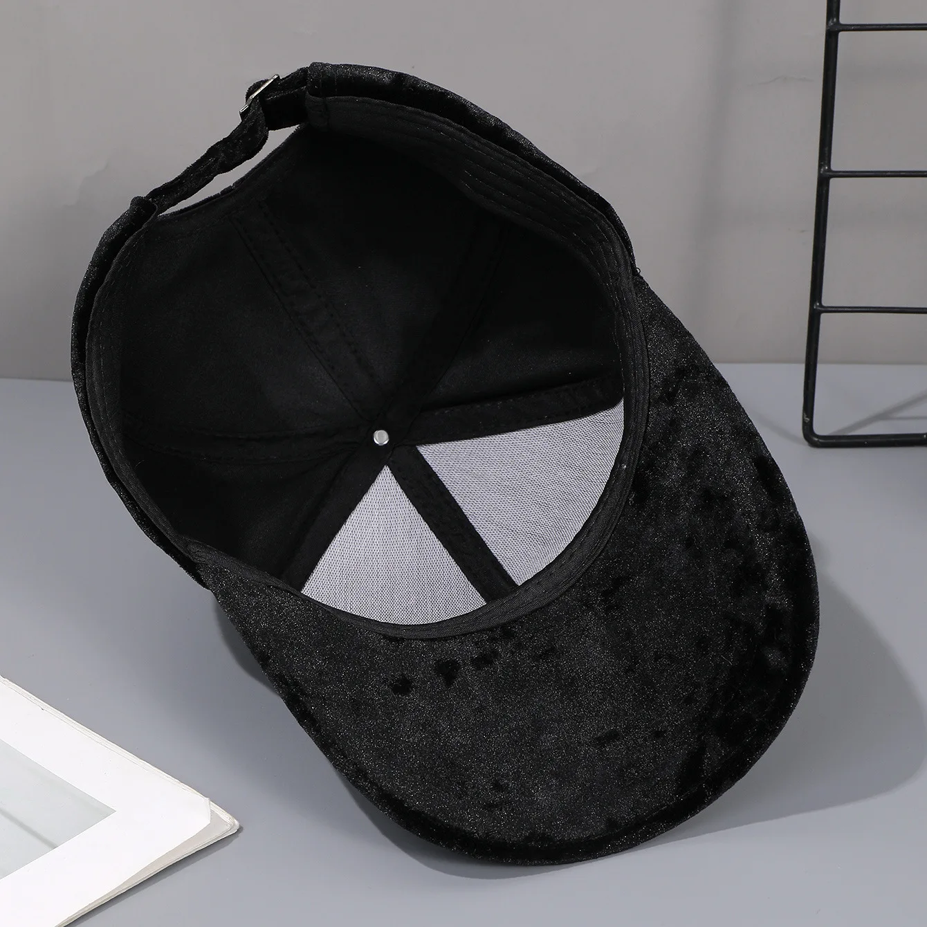 Autumn Winter Hats For Men Women Velvet Baseball Cap Unisex Curved Brim Casual Hat, Soft Adjustable Snapback