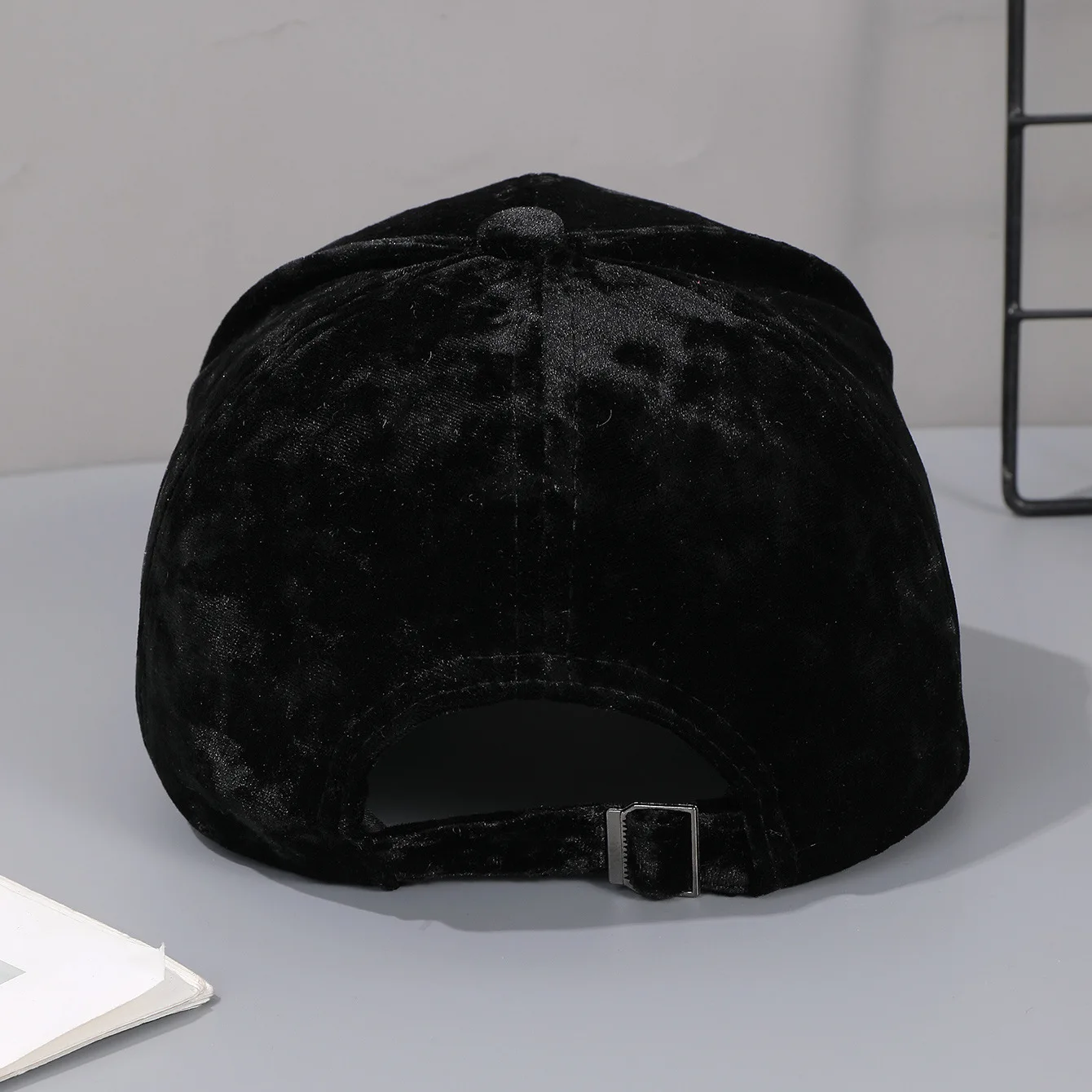Autumn Winter Hats For Men Women Velvet Baseball Cap Unisex Curved Brim Casual Hat, Soft Adjustable Snapback
