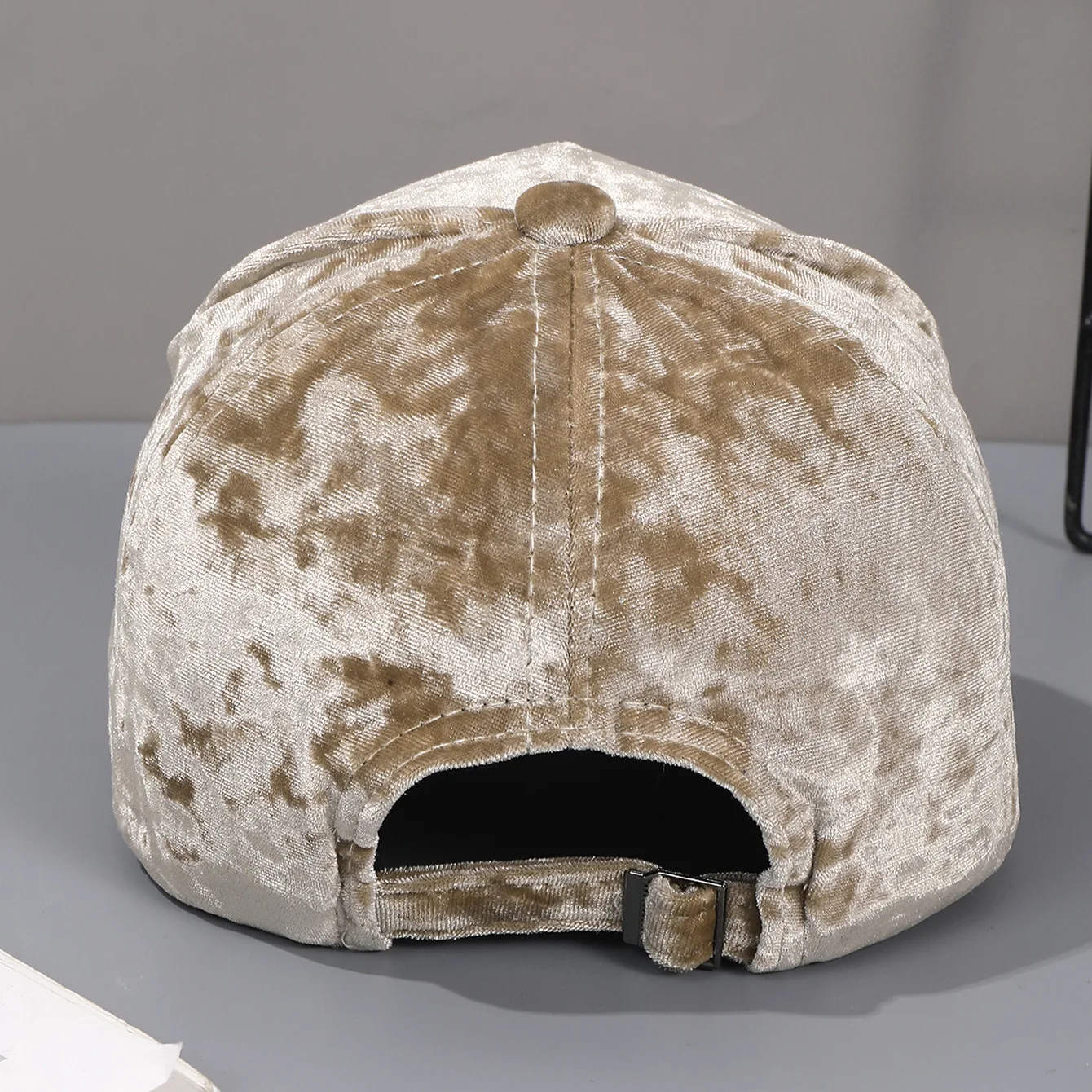 Autumn Winter Hats For Men Women Velvet Baseball Cap Unisex Curved Brim Casual Hat, Soft Adjustable Snapback