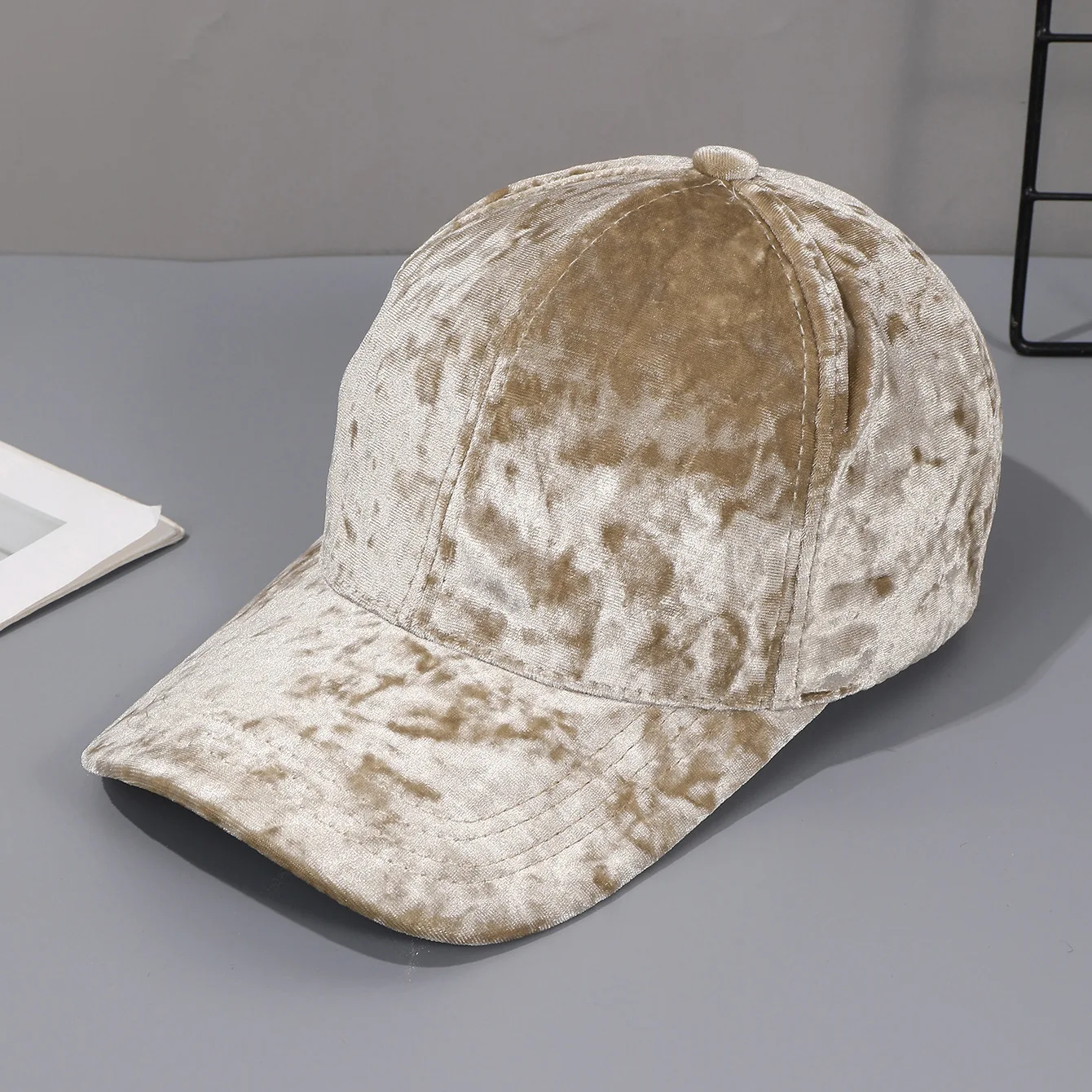 Autumn Winter Hats For Men Women Velvet Baseball Cap Unisex Curved Brim Casual Hat, Soft Adjustable Snapback