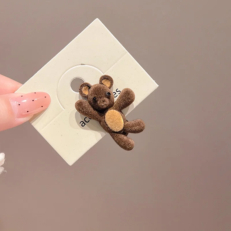 Cute Cartoon Bear and Rabbit Hair Clips for Girls, Adorable Animal-Shaped Side Duckbill Clips, Sweet Children's Hair Accessories