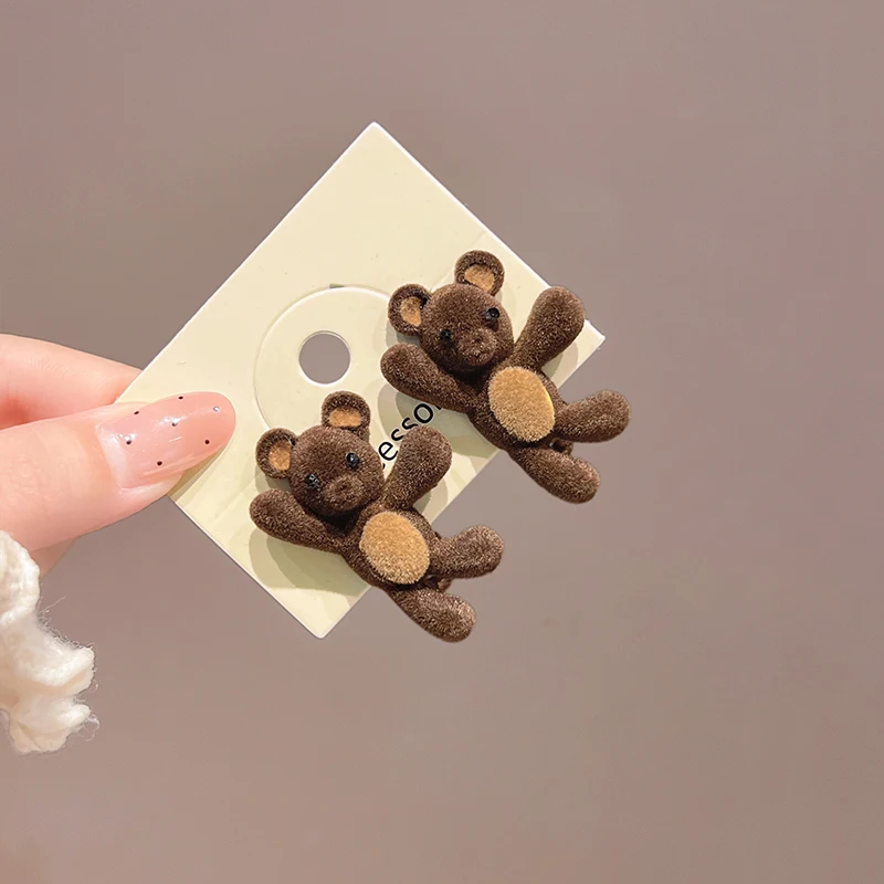 Cute Cartoon Bear and Rabbit Hair Clips for Girls, Adorable Animal-Shaped Side Duckbill Clips, Sweet Children's Hair Accessories