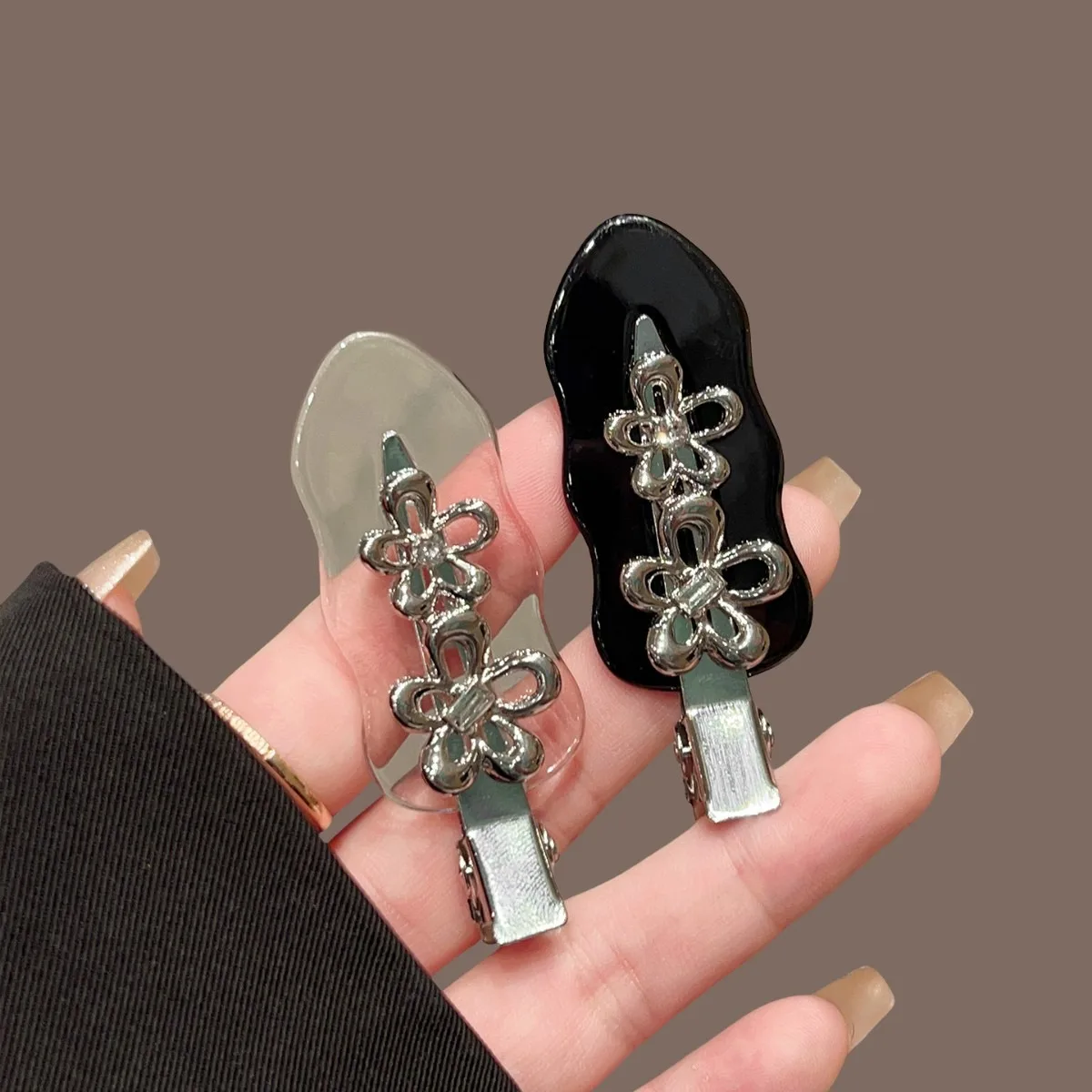 1/2pcs Korean Style Sweet Cool Metal Flower Scar Free Hair Clip Niche Exquisite Daily Outfit Party And Travel Fashion Headwear