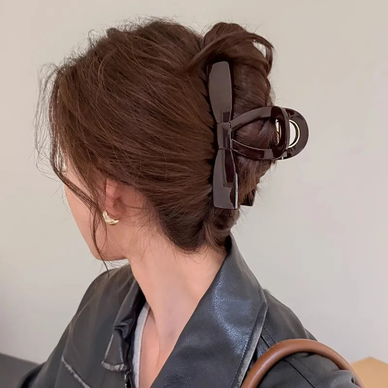 1 Piece of Retro Coffee Colored Bow Clip, Large Hair Clip, Shiny Plastic Disc Hair Clip, Simple and Elegant Women's Headwear