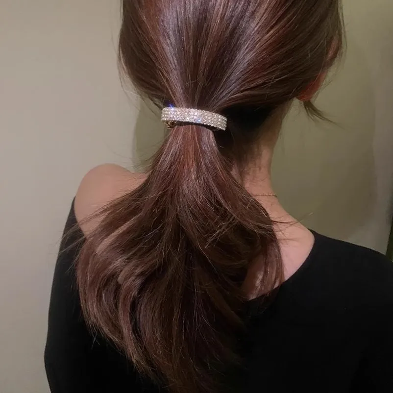 Exquisite Diamond-Encrusted Hairpin for the Back of the Head, Versatile Ponytail Clip, Trendy Hair Accessory for Updos