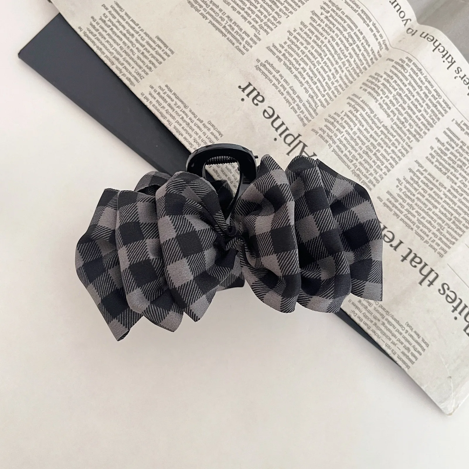 Korean-style plaid cloud bubble large hair claw, elegant and high-end hair clip for the back of the head, suitable for daily use