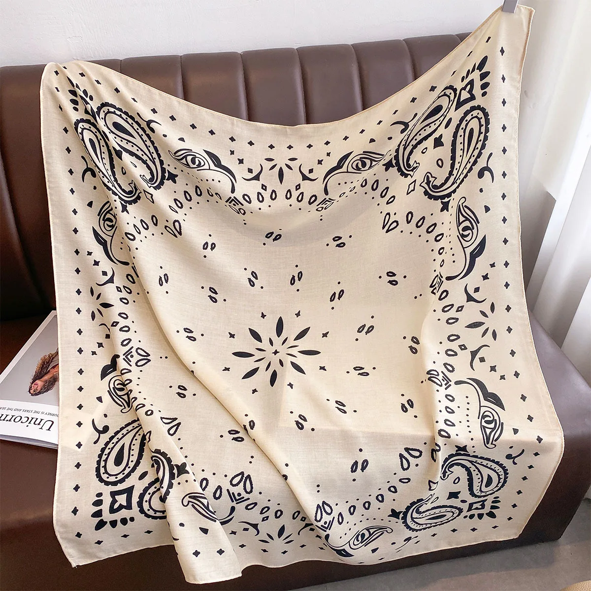 90*90cm Paisley Printed Square Scarf For Women Imitation Silk Scarves Bandanas Luxury Large Shawl Beach Wraps Elegant Hijab