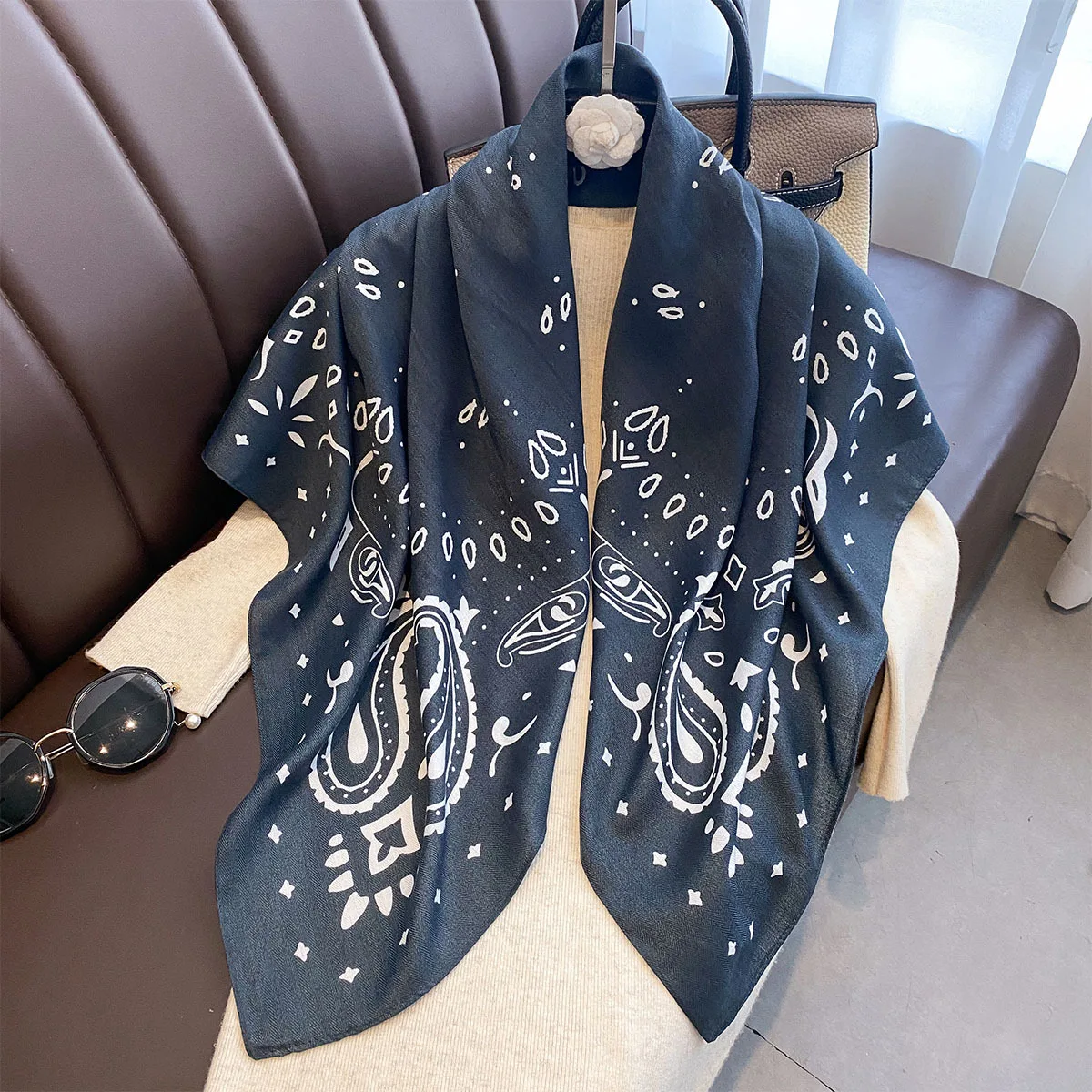 90*90cm Paisley Printed Square Scarf For Women Imitation Silk Scarves Bandanas Luxury Large Shawl Beach Wraps Elegant Hijab