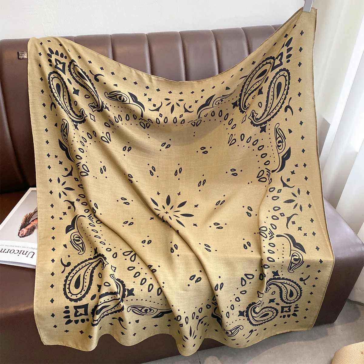 90*90cm Paisley Printed Square Scarf For Women Imitation Silk Scarves Bandanas Luxury Large Shawl Beach Wraps Elegant Hijab