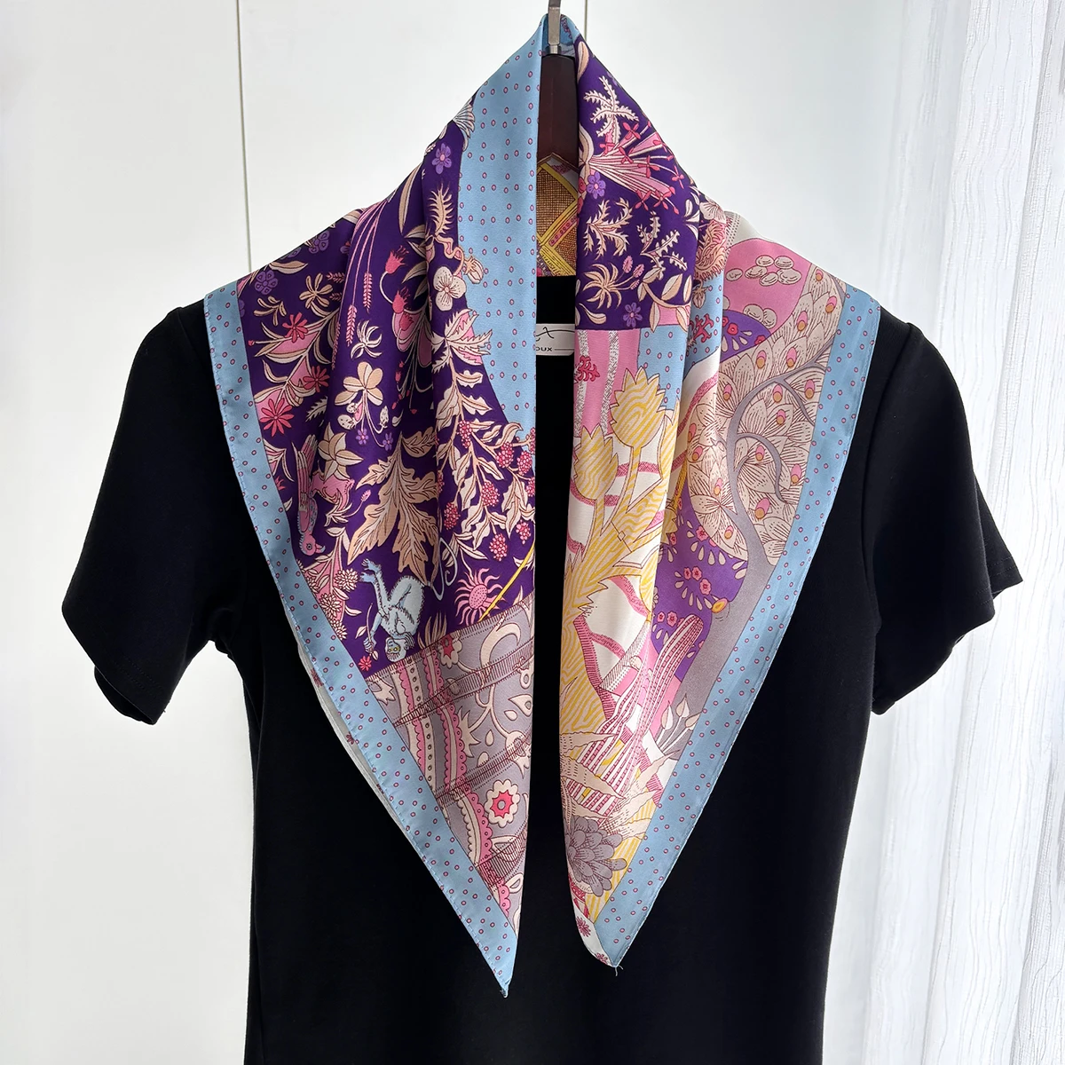 Luxury 70cm Silk Square Scarf For Women Elegant Bag Ribbon Headband Shawl Neckerchief Bandanas Neck Scarves For Daily Wear