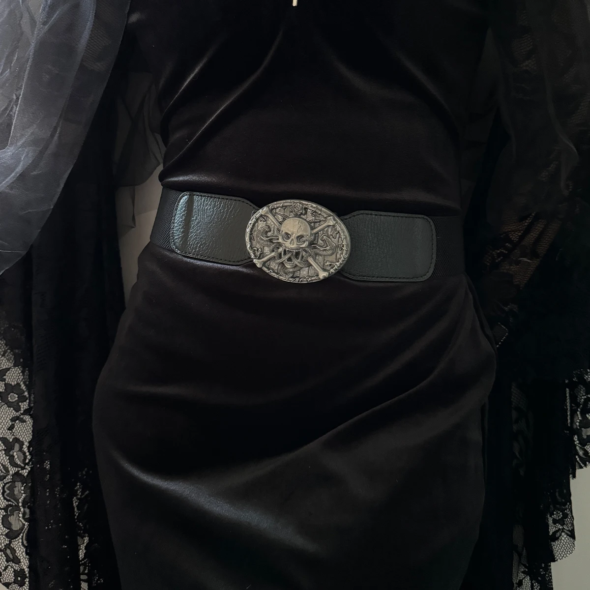 Gothic Skull Metal Buckle Elastic Corset Belt for Women Wide Waistband for Dress and Coats Punk Accessories Black Girdles Winter