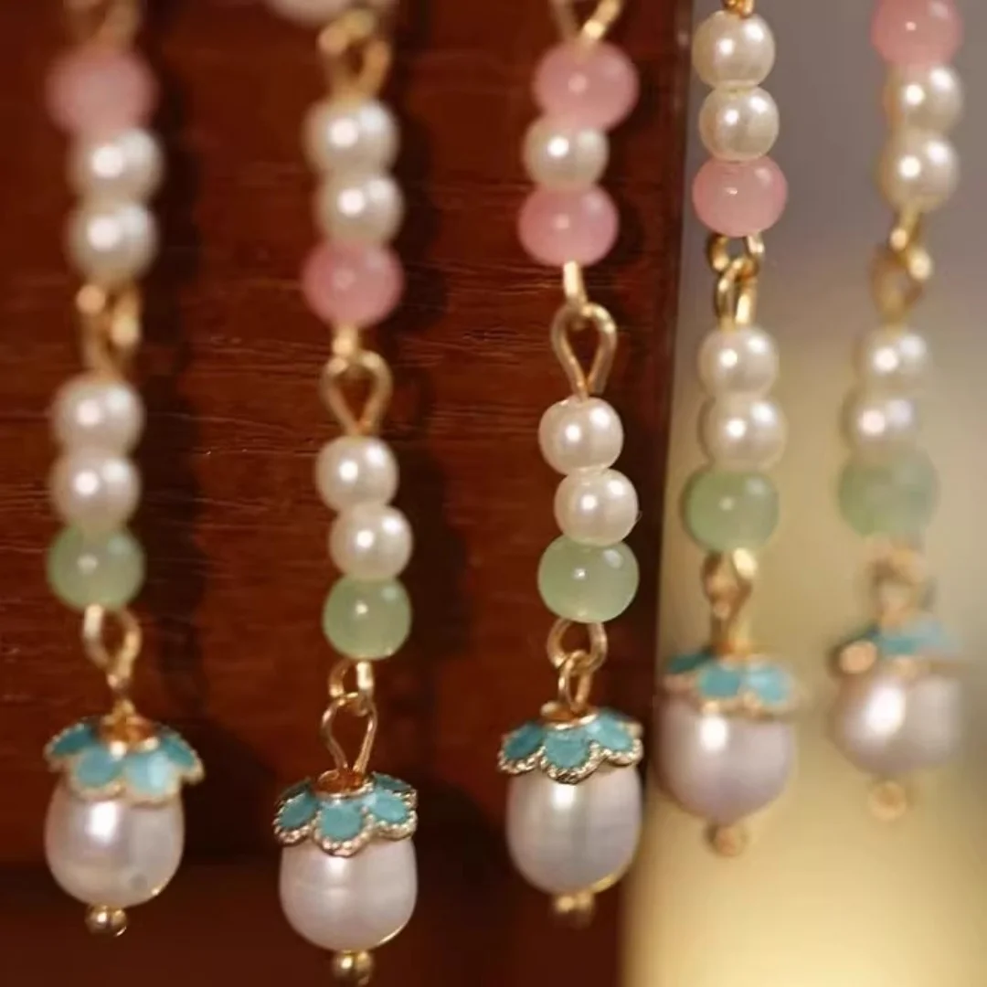 High-End and Exquisite Side Hairpins for Short Hair, Ear-Side Clips, Traditional Style Hairpins with Tassels and Pearls, Paired Together
