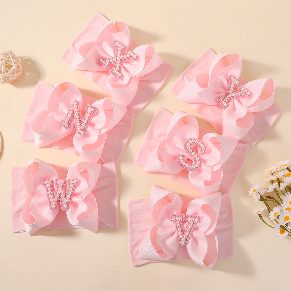 26 Letters Pink Big Bows Pearl Headbands for Baby Girls 5.98'' Wide Nylon Knotted Soft Elastic Hair Bands Wraps Headwear 1PCS