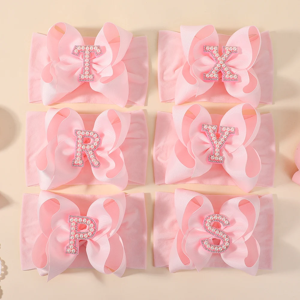 26 Letters Pink Big Bows Pearl Headbands for Baby Girls 5.98'' Wide Nylon Knotted Soft Elastic Hair Bands Wraps Headwear 1PCS