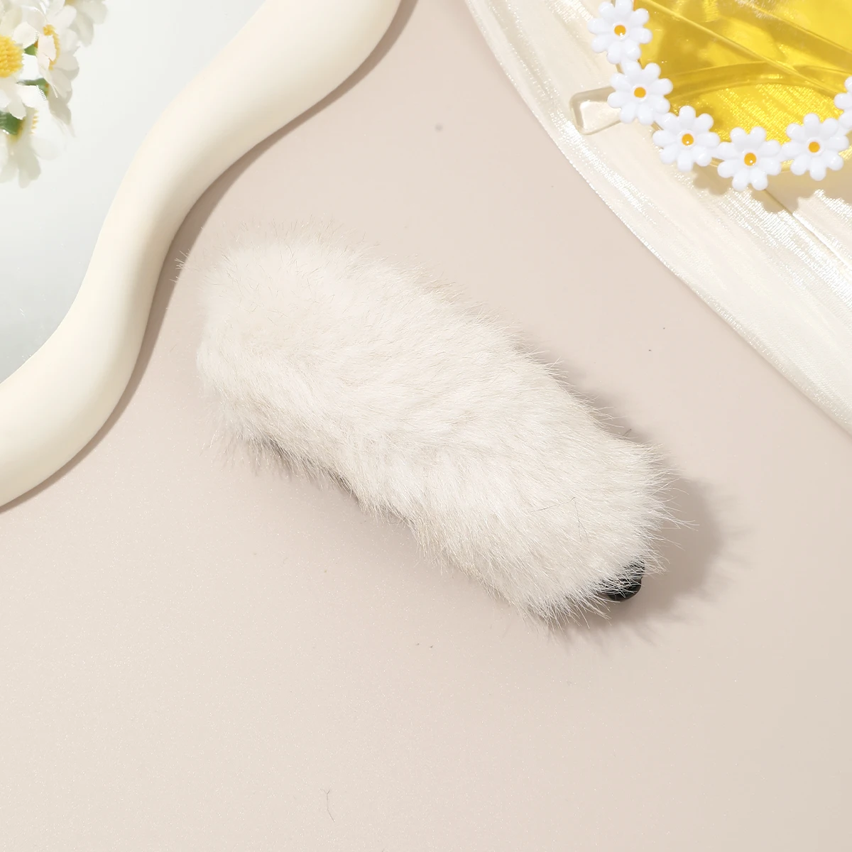 AWAYTR Simulated Plush Twist Hair Clips Acrylic Hairpin Korean Style Vintage Hairgrip for Women Elegant Hair Accessories