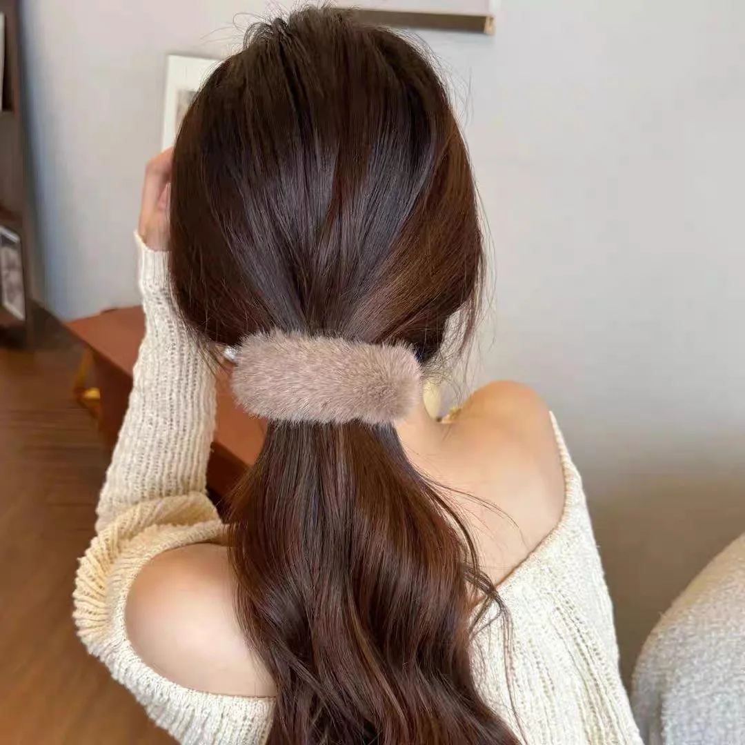 AWAYTR Simulated Plush Twist Hair Clips Acrylic Hairpin Korean Style Vintage Hairgrip for Women Elegant Hair Accessories
