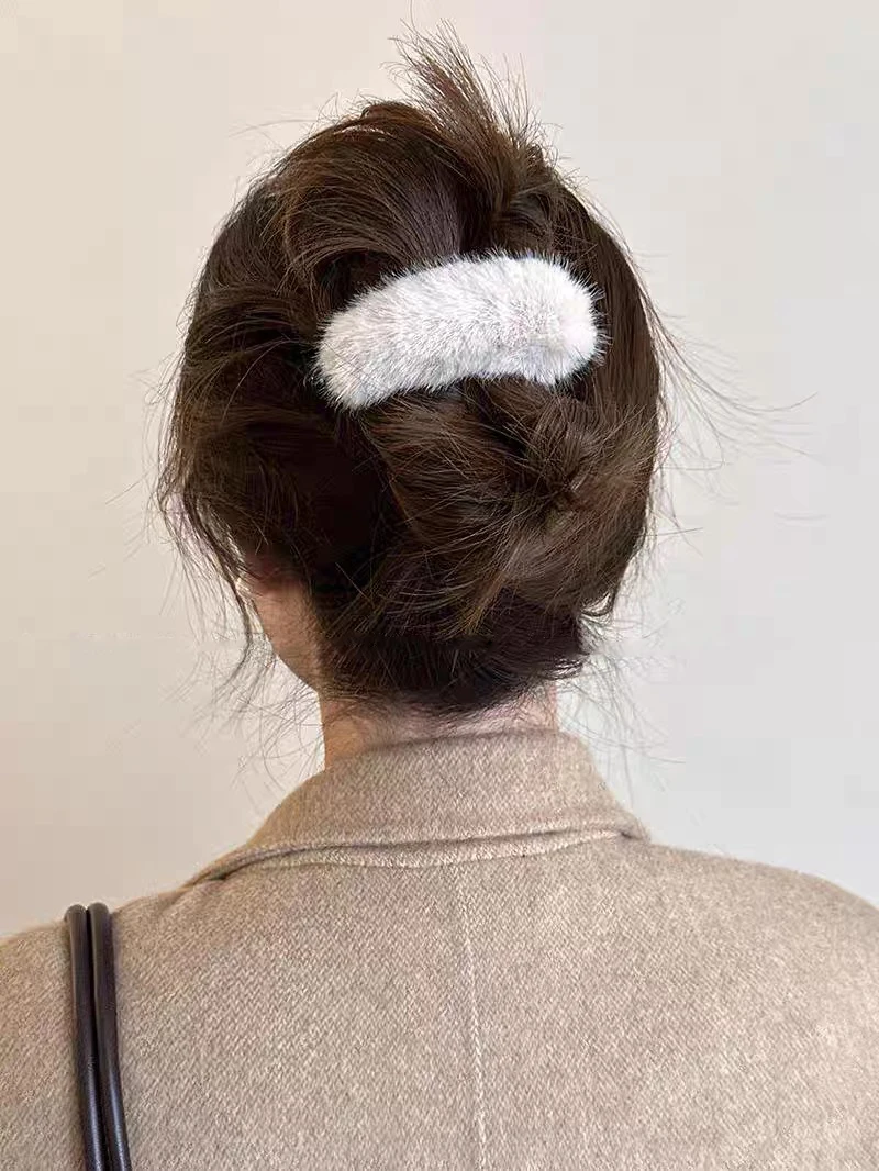 AWAYTR Simulated Plush Twist Hair Clips Acrylic Hairpin Korean Style Vintage Hairgrip for Women Elegant Hair Accessories