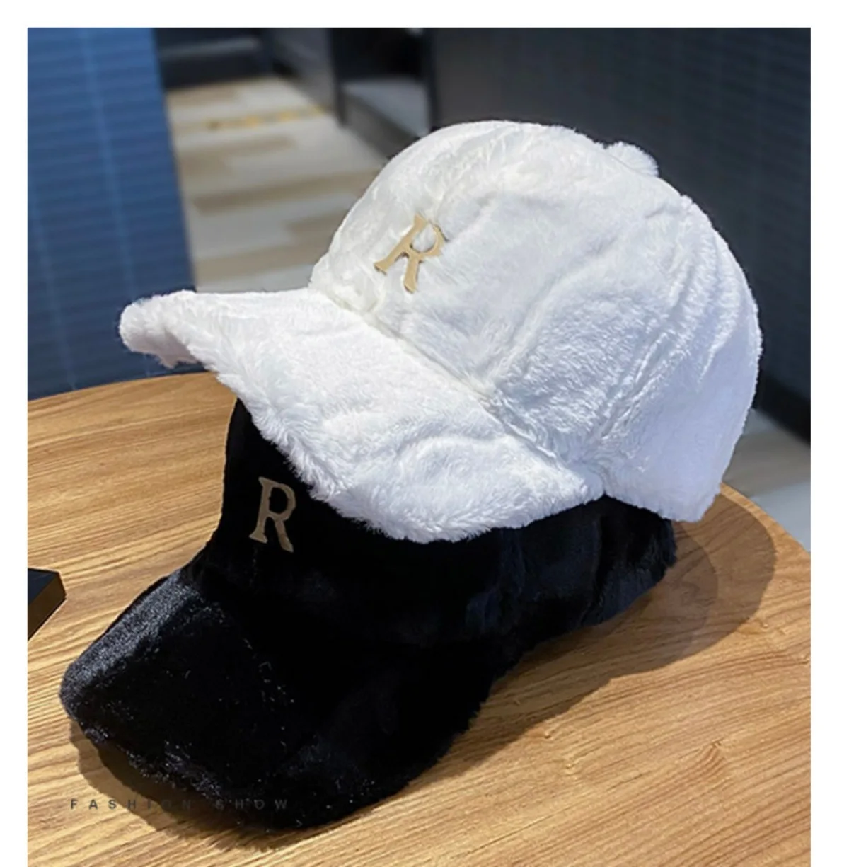 Autumn Winter Baseball Cap Hats For Women Faux Thickened Warm Plush Snapback Cap Metal Letter Fashion Accessories New