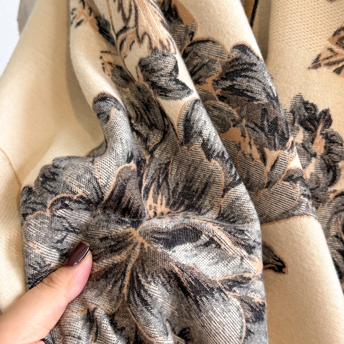 Brand Fashion Winter Cashmere Shawl for Women - Tasseled Flower Printed Pashmina Scarf, Thick Warm Wrap & Poncho