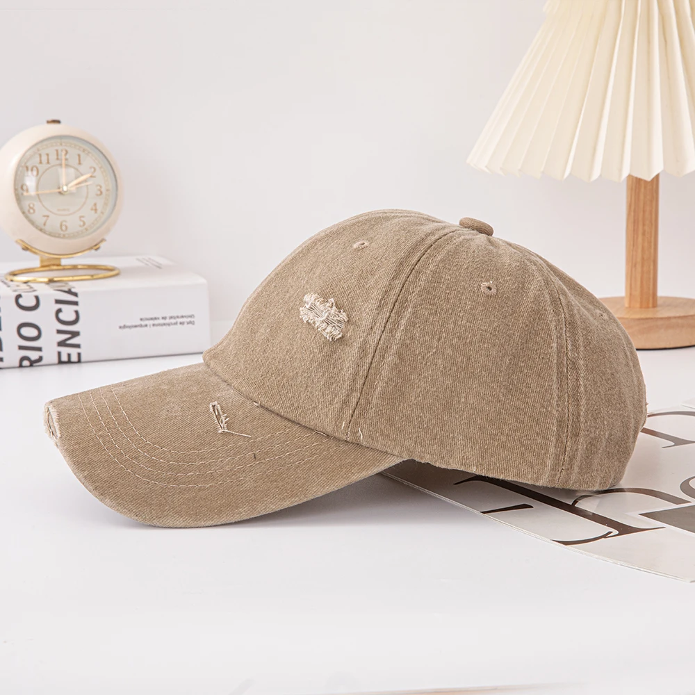 Hole Style Baseball Cap: Fashionable, Retro-Style Cap with Cool Tearing Details. Suitable for Casual Wear, Streetwear or Daily C