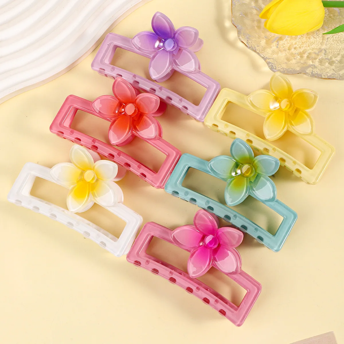 1pc Summer New Square Egg Flower Claw Clip, Gradient Sweet Dopamine Hair Accessories, Back Head Bun Shark Clip