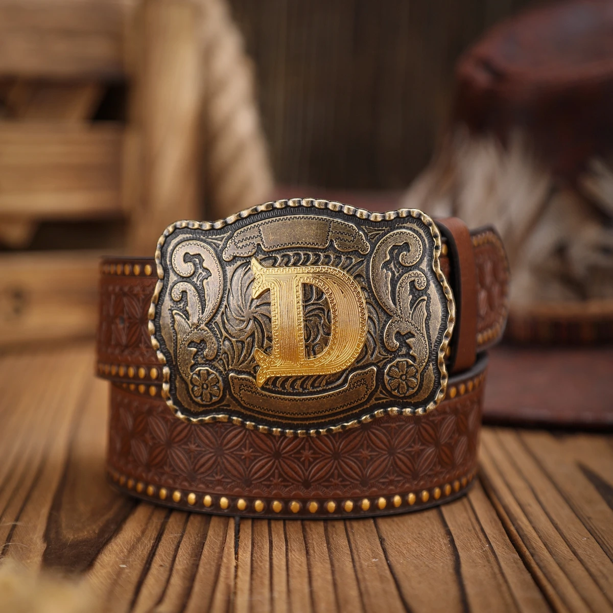 A Western-Style PU Leather Belt for Both Men and Women, A Classic and Casual Retro Belt