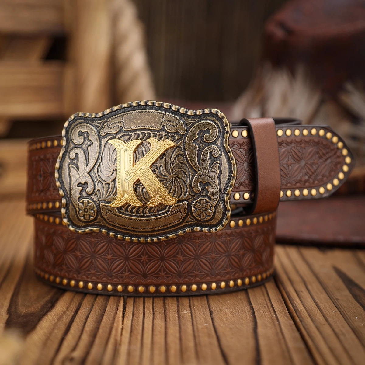 A Western-Style PU Leather Belt for Both Men and Women, A Classic and Casual Retro Belt