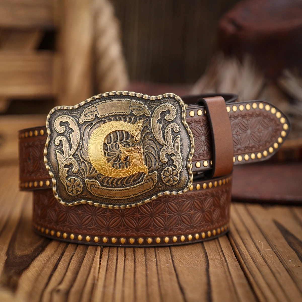 A Western-Style PU Leather Belt for Both Men and Women, A Classic and Casual Retro Belt