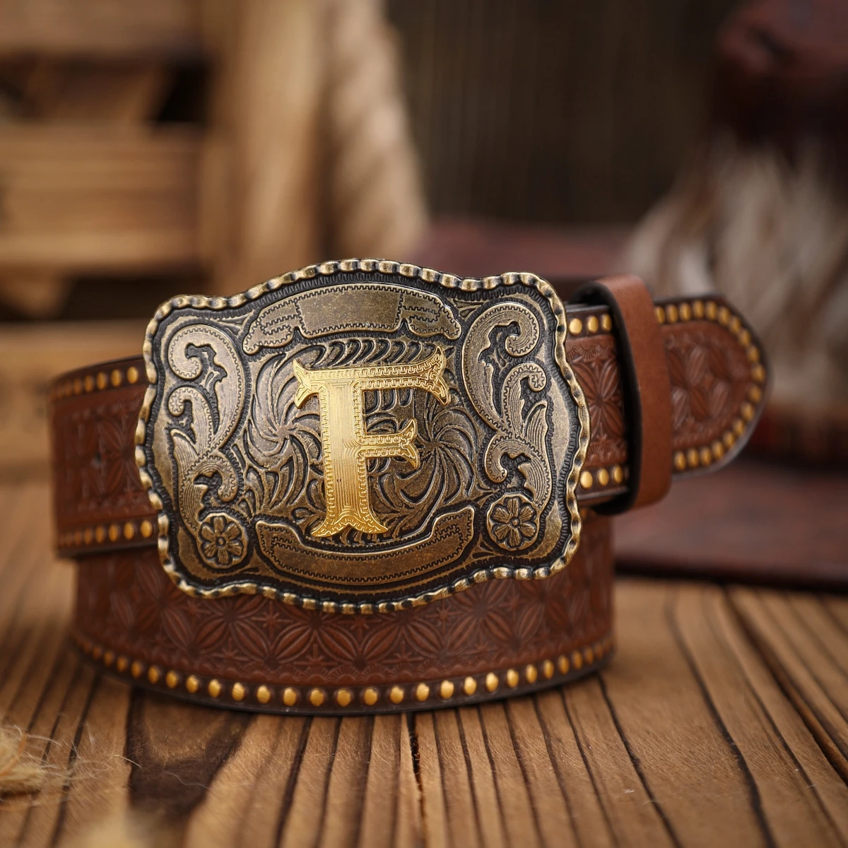 A Western-Style PU Leather Belt for Both Men and Women, A Classic and Casual Retro Belt