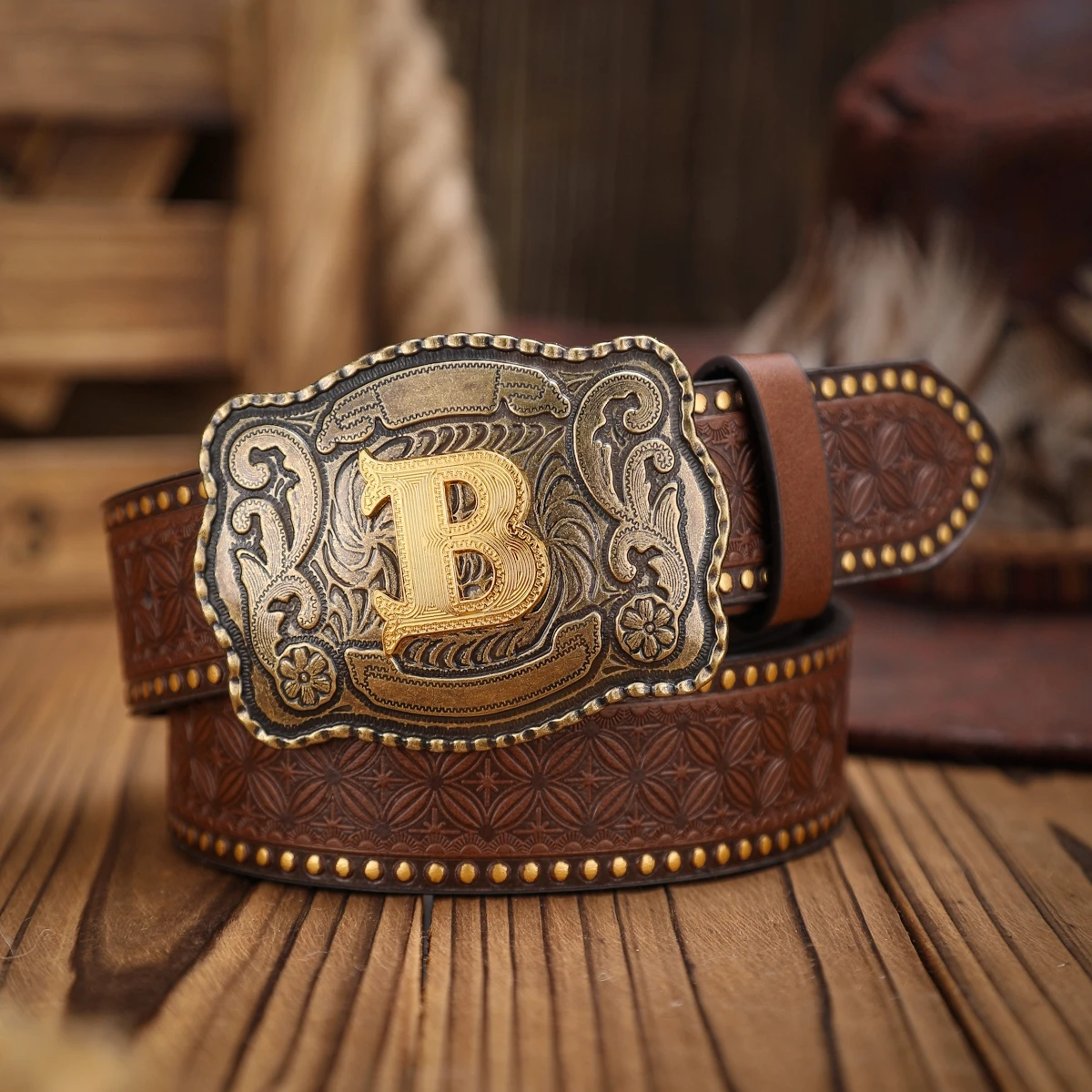A Western-Style PU Leather Belt for Both Men and Women, A Classic and Casual Retro Belt