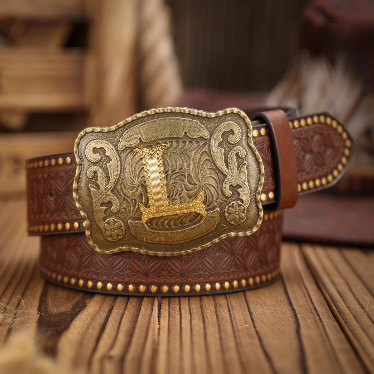 A Western-Style PU Leather Belt for Both Men and Women, A Classic and Casual Retro Belt
