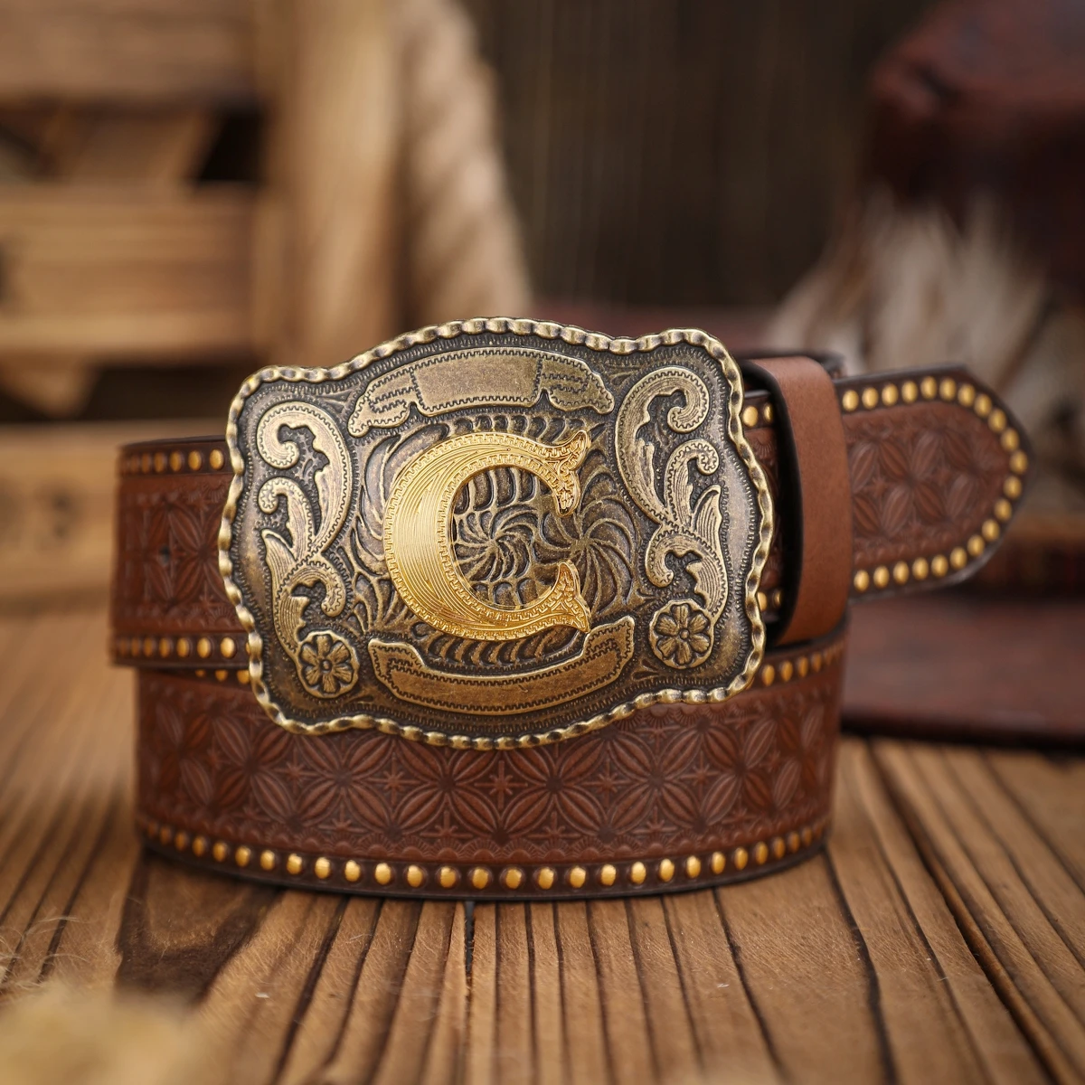 A Western-Style PU Leather Belt for Both Men and Women, A Classic and Casual Retro Belt