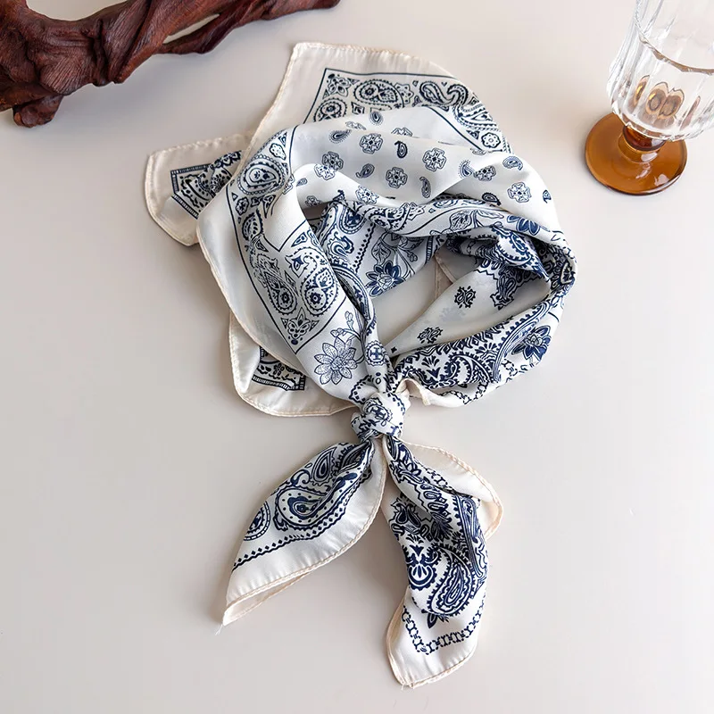 Elegant Floral Print Square Scarf for Women Summer Silk Touch Bandana Lightweight Shawl Neck Scarf Women Classic Multi Use