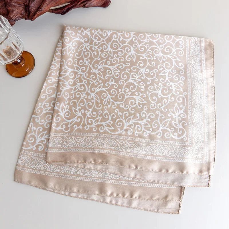 Elegant Floral Print Square Scarf for Women Summer Silk Touch Bandana Lightweight Shawl Neck Scarf Women Classic Multi Use