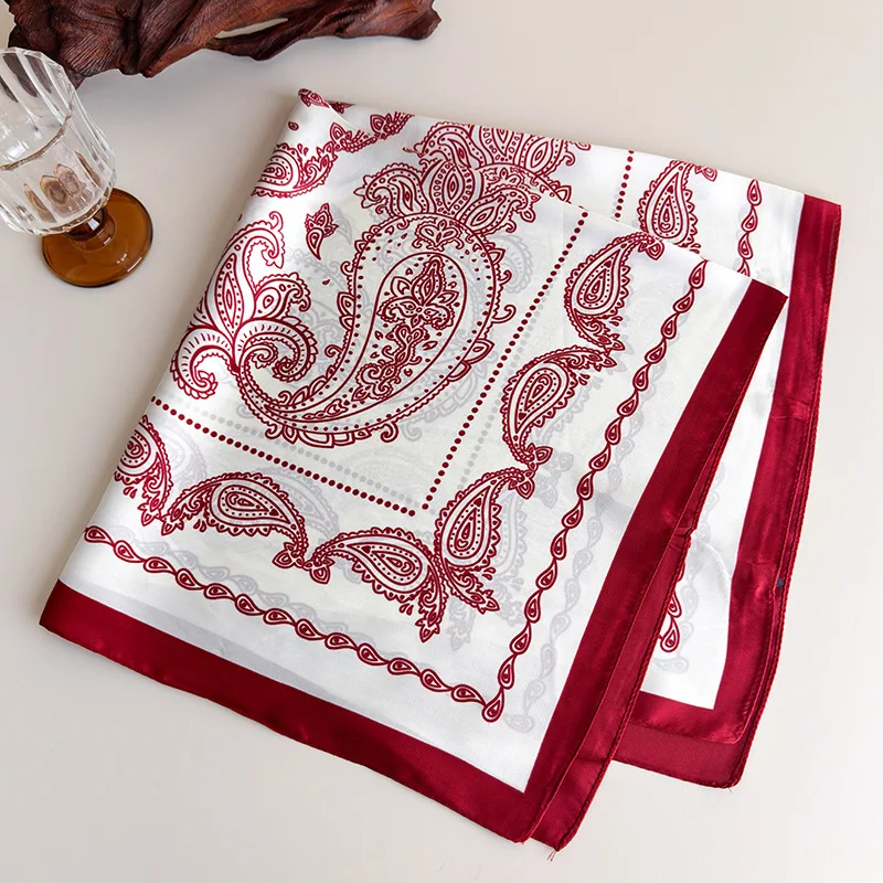 Elegant Floral Print Square Scarf for Women Summer Silk Touch Bandana Lightweight Shawl Neck Scarf Women Classic Multi Use