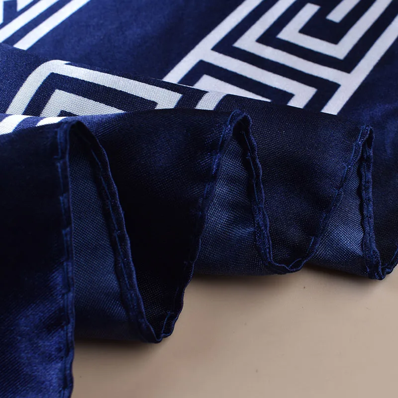 1pc Geometric Letter Print Satin Square Scarf Women's Spring Fashion Hair Accessory Can Be Used as Belt Bag Decor Silk Headband