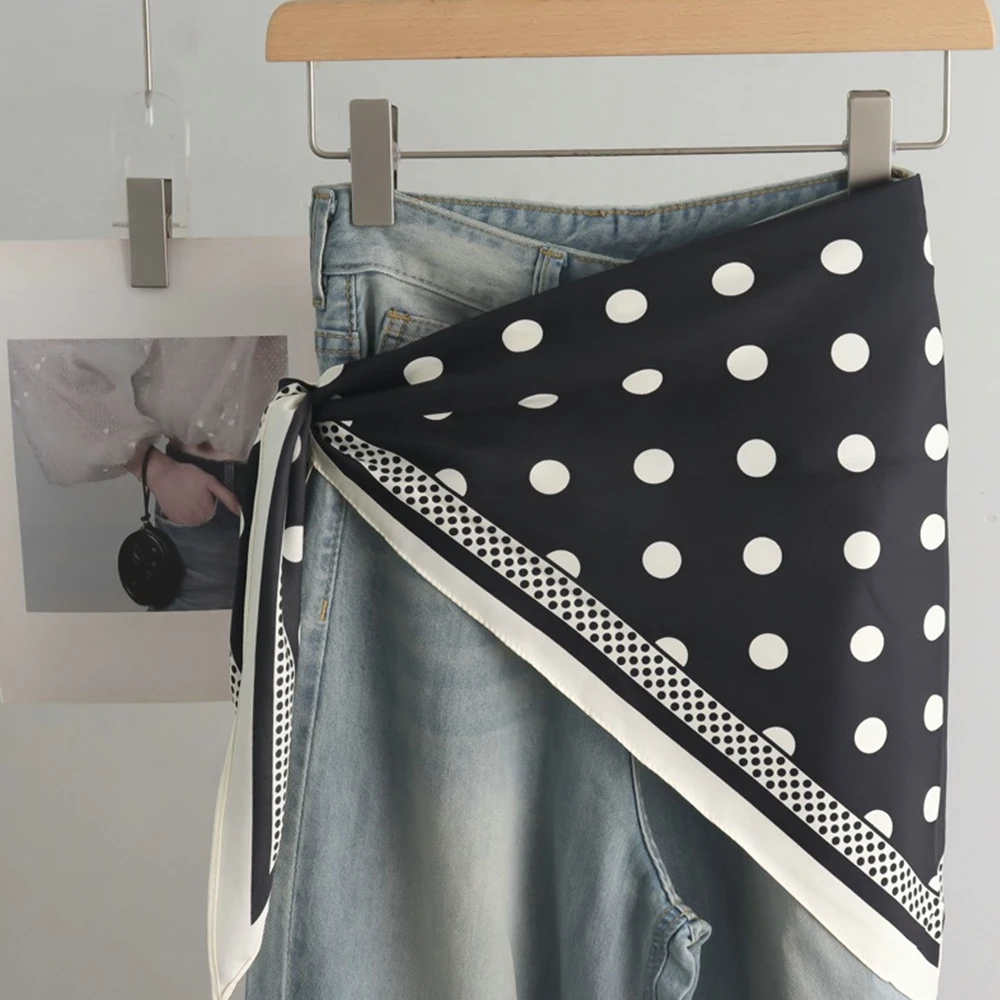 Fashion Simple Polka Dot Printed Triangle Scarf Fashion Versatile Belt Diagonal Scarf Women's High-end Silk Scarf Accessories