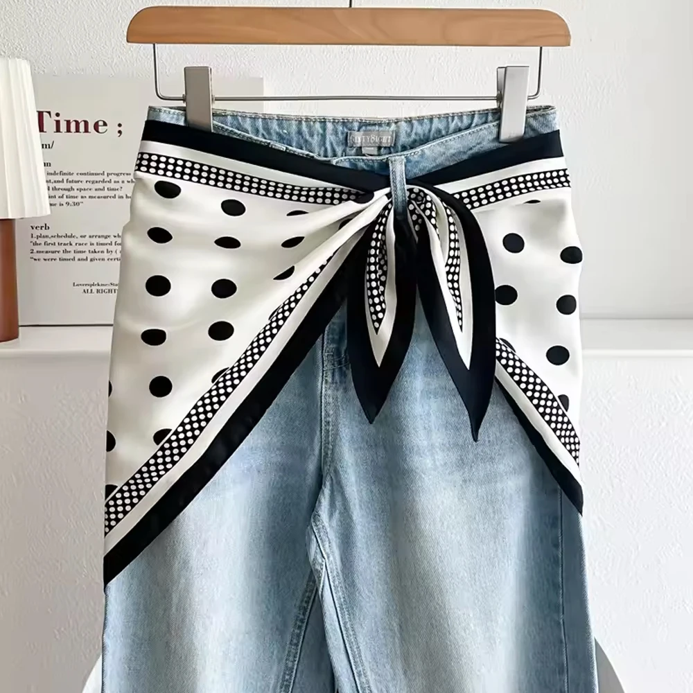 Fashion Simple Polka Dot Printed Triangle Scarf Fashion Versatile Belt Diagonal Scarf Women's High-end Silk Scarf Accessories