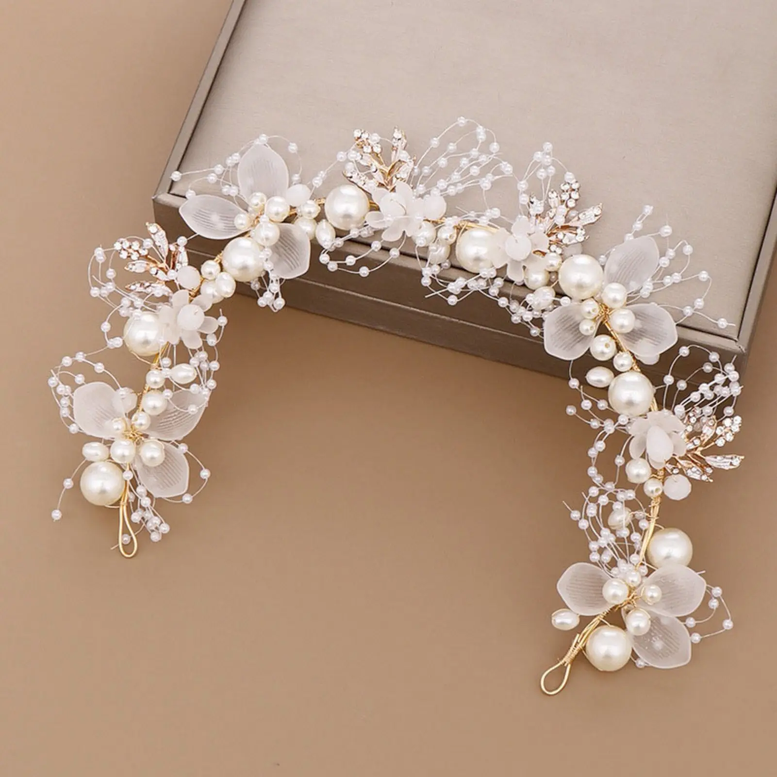 Pearl Flower Headband Bridal Headdress Girls Wedding Crown Fashion Headdress Tiaras Crowns Crystal Headpiece Hair Accessories
