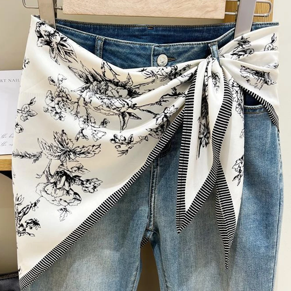 1PCS Fashion Simple Printed Women's Scarf Triangular Scarf Shawl Fart Curtain Accessories For Travel Decorate Diagonal Scarf