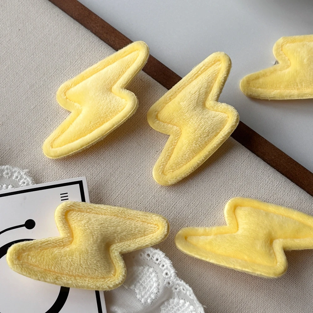 2026 New Trend Yellow Lightning Plush Hair Clip Kawaii Fluffy Thunder Shape Barrettes Hair Accessories For Women Daily Party
