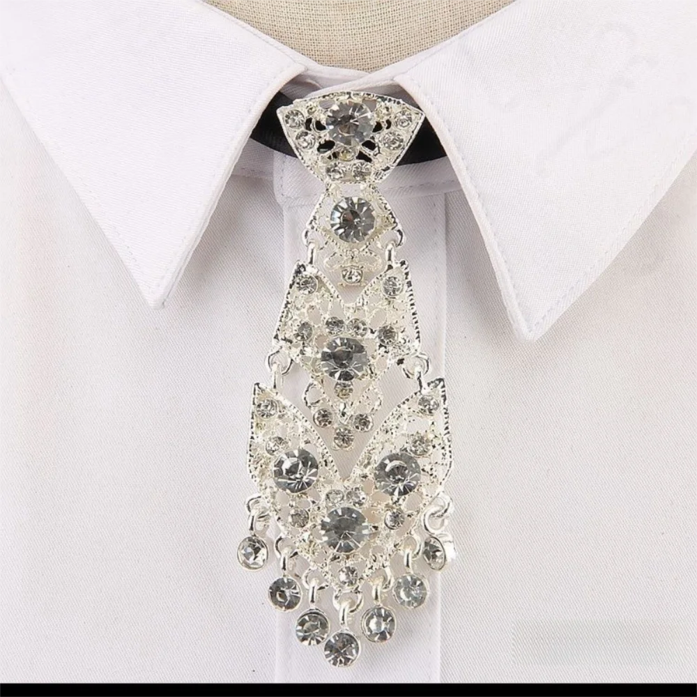 Special Adjustable Rhinestone Tie Short Length Fashion Crystal Neckties Shining Metal Short Tie Wine Party