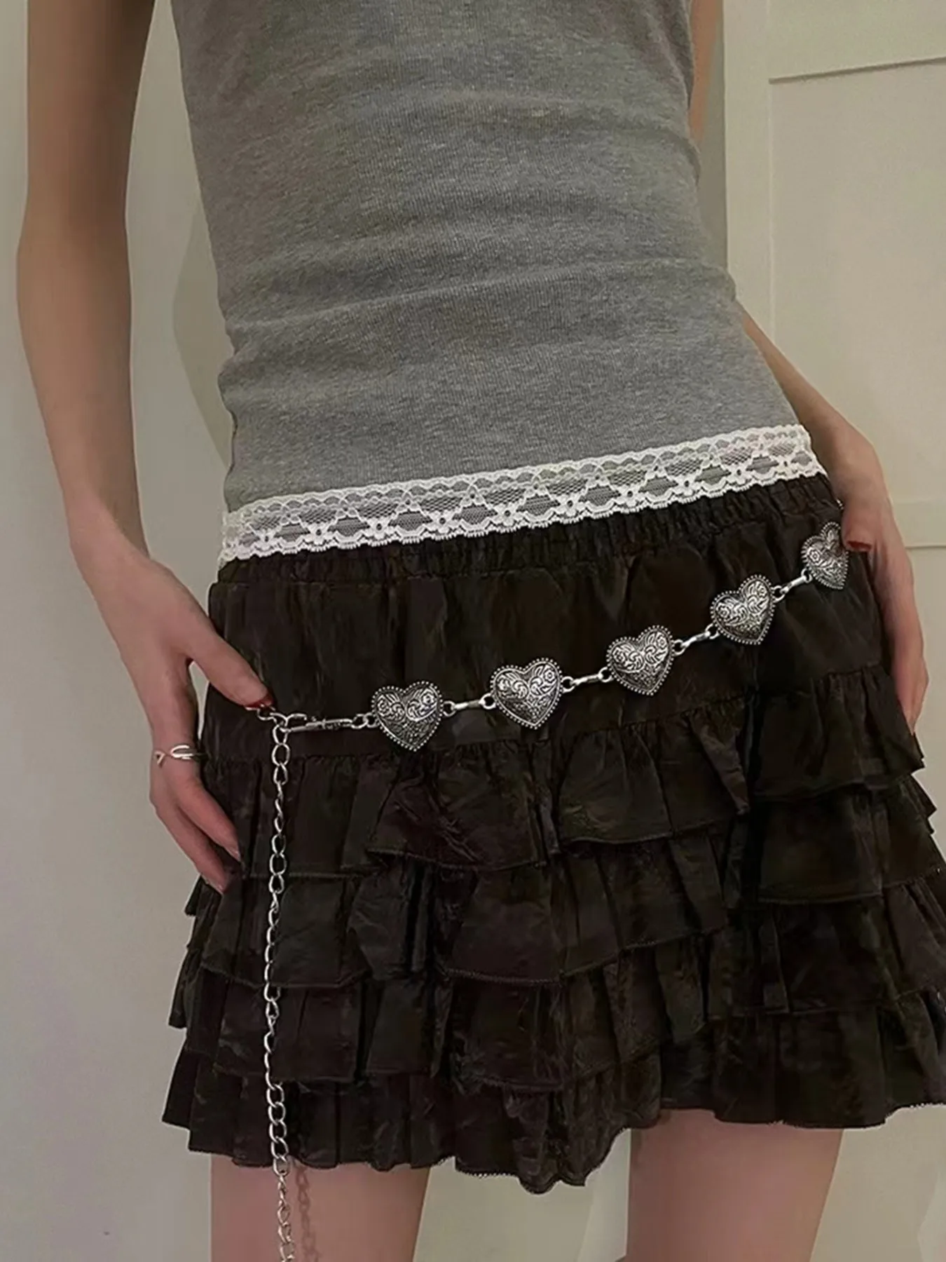 Vintage Gold Chain Belt Female Heart Metal Ladies Waist Punk Goth Belts For Women Silver Thin Waistband Pant Harajuku Accessory