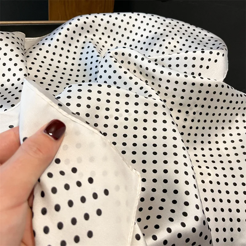 Luxury New Printed Scarves Women's Silk Scarf Spring and Summer Floral Decorations Small Neckties Hairbands Bags Wholesale