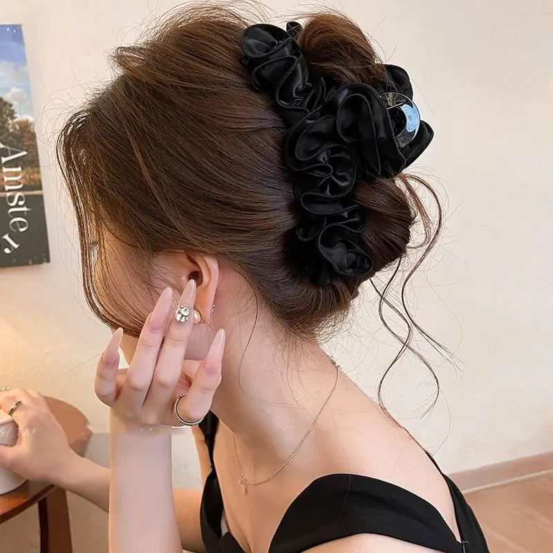 1PC Pleated Ponytail Grab Clip Fashion Hundred Hobbies Back of Head Plate Hair Shark Clip Advanced Feeling Top Clip Headdress