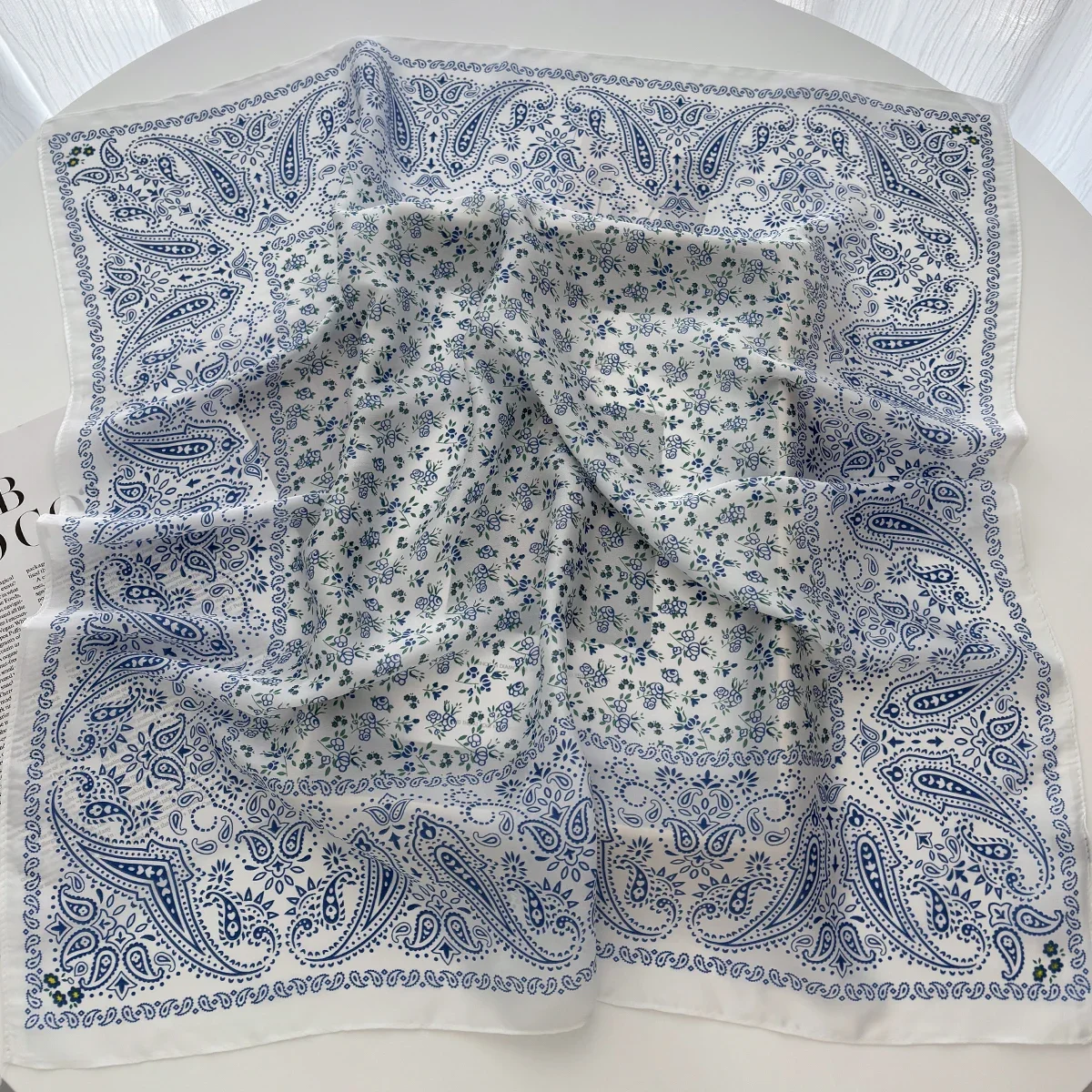 Luxury Printed Satin Square Scarves Women Floral Scarf Ealegant Hijab Neckerchief Decorations Hairbands Bandannas